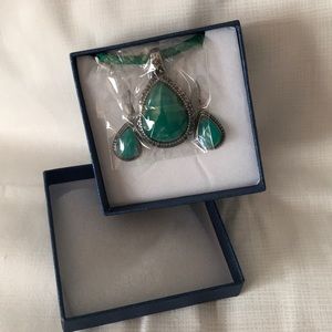 🌸Necklace & Earrings Set W/Convertible bracelets